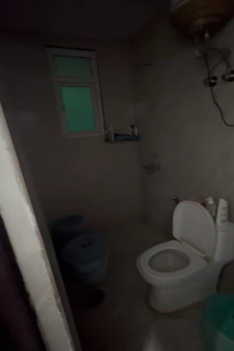 Bathroom, sector 1 greater noida 1 Bedroom 550 Sq.Ft. Apartment In Sector 1 Greater Noida Greater Noida 9574593