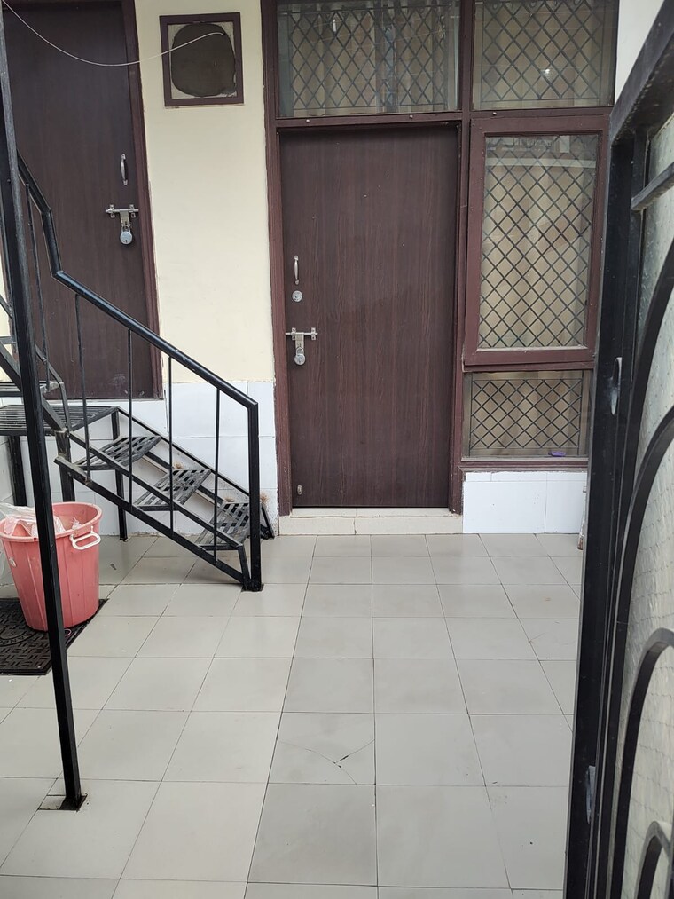Balcony, maya-homes 3 Bedroom 120 Sq.Mt. Builder Floor In Indrapuram Ghaziabad 9574715