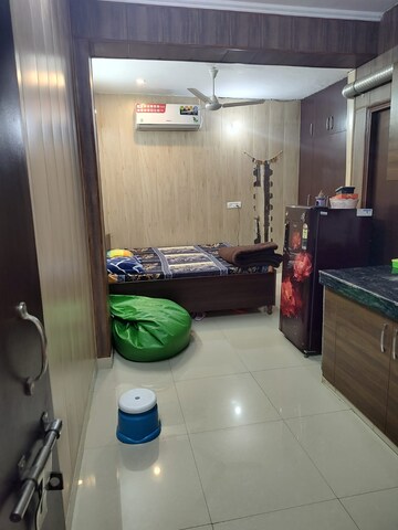 Bathroom in 3 BHK Builder Floor at Maya Homes, Indrapuram – for Rent