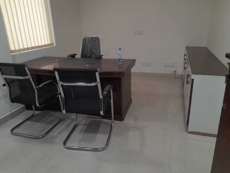 Team Area, sector 7 dwarka Commercial Office Space in IT/SEZ 800 Sq.Ft. In Sector 7 Dwarka Delhi 9574737