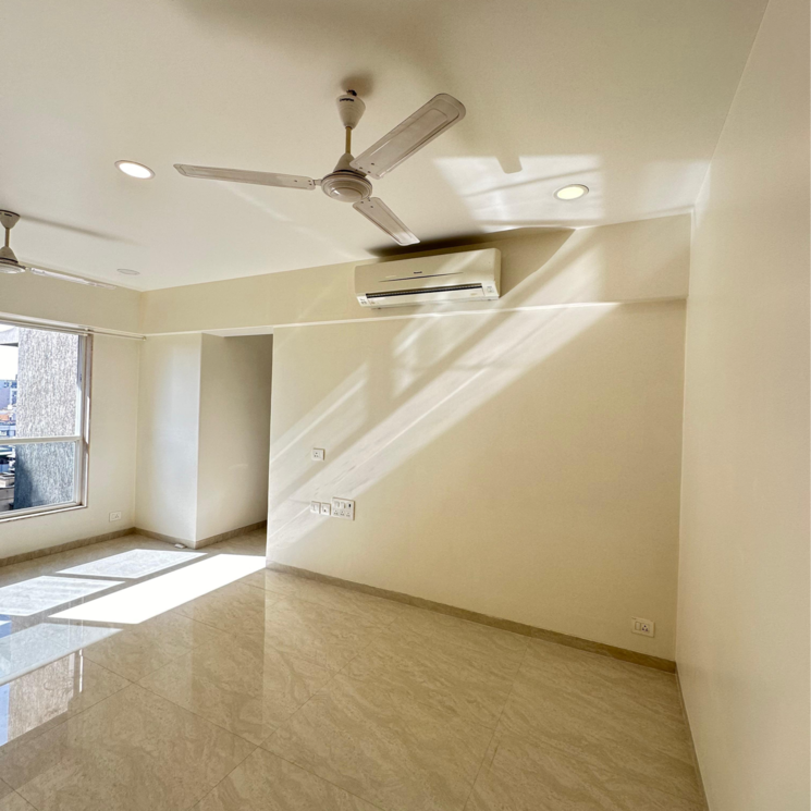 Bathroom, supreme-19 2 Bedroom 638 Sq.Ft. Apartment In Lokhandwala Complex Mumbai 9574756