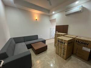 Living Room in 1 BHK Builder Floor at Ansal Sushant Lok I, Sector 43 – for Rent