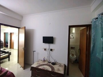 Living Room in 2 BHK Builder Floor at Sector 40 – for Rent