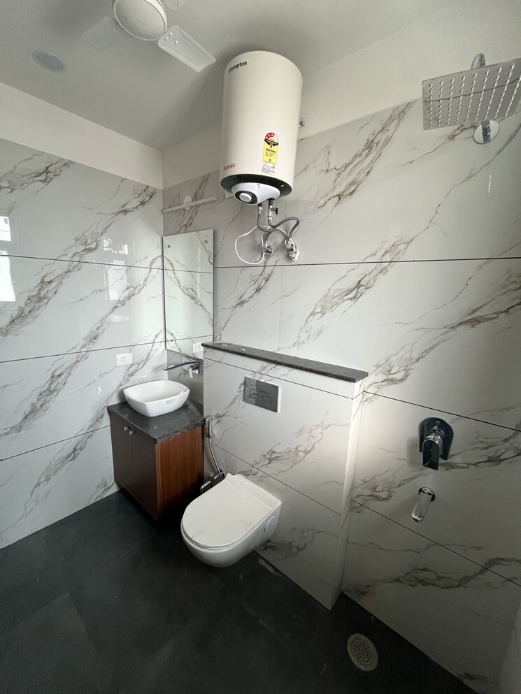 Bathroom, sector 43 1 Bedroom 875 Sq.Ft. Builder Floor In Sector 43 Gurgaon 9574810