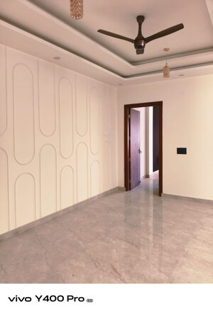 Room in 4 BHK Villa at Sahastradhara Road – for Sale