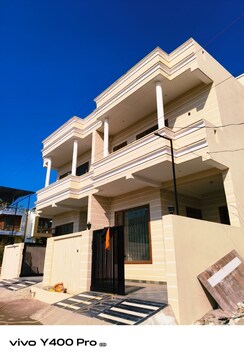 4 BHK + Pooja Room Villa For Sale in Sahastradhara Road