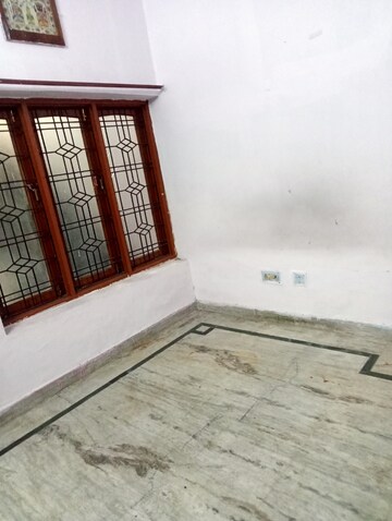 2 BHK Independent House For Rent in Vikas Nagar