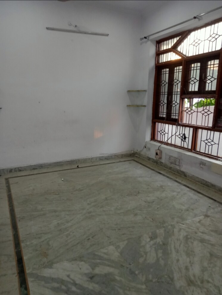 Room, vikas nagar 2 Bedroom 650 Sq.Ft. Independent House In Vikas Nagar Lucknow 9574834