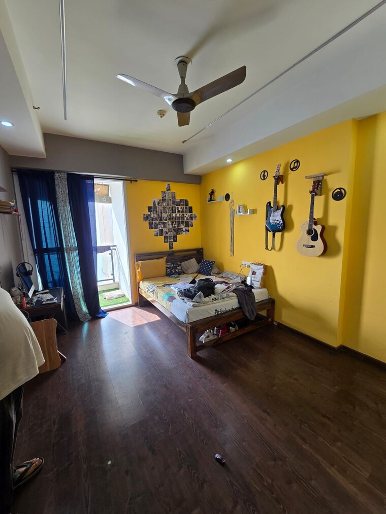 Living Room, mahagun-mezzaria 4 Bedroom 3525 Sq.Ft. Apartment In Sector 78 Noida 9574836