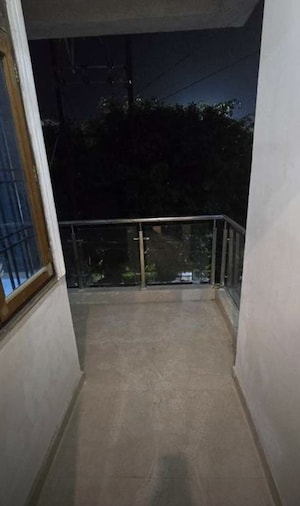 Balcony in 2 BHK Apartment at Hazratganj – for Rent