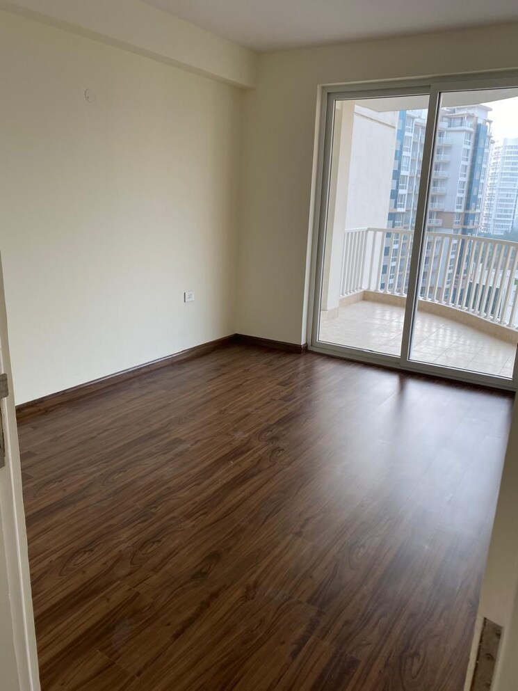 Room, emaar-palm-terraces-select 4 Bedroom 2400 Sq.Ft. Apartment In Sector 66 Gurgaon 9574903