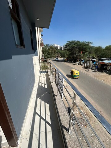 Balcony in 6 BHK Independent House at Sector 38 – for Rent