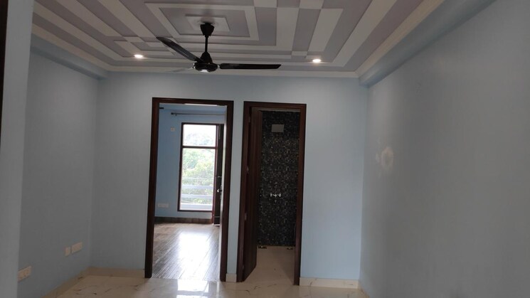 Room, sector 40 2 Bedroom 100 Sq.Yd. Builder Floor In Sector 40 Gurgaon 9574863