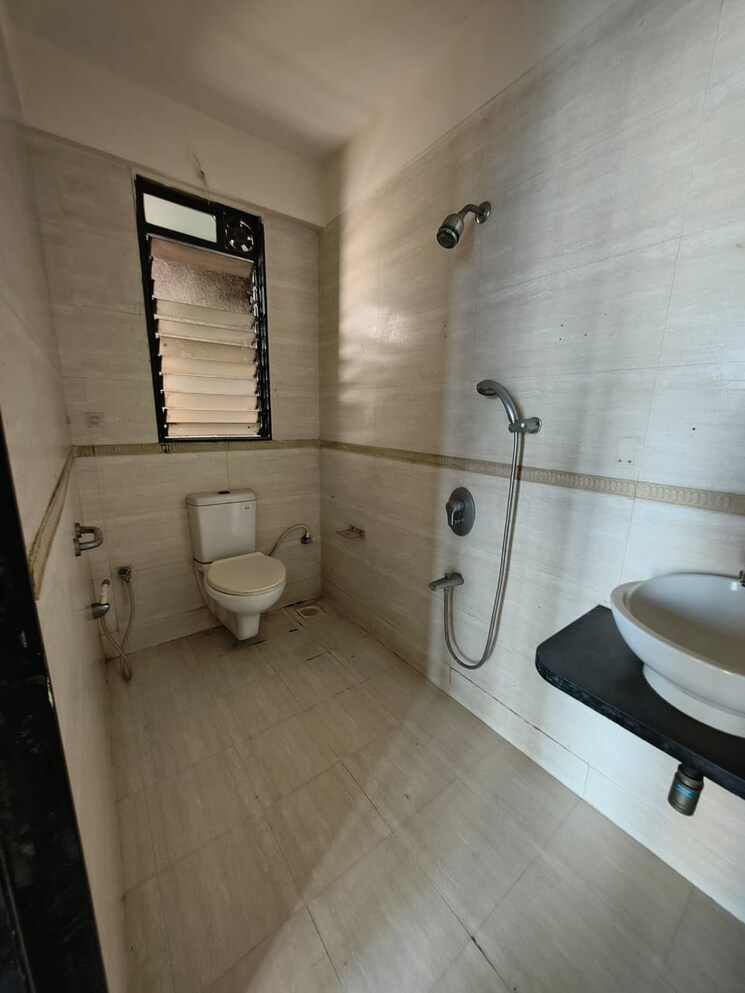 Bathroom, mahaavir-jyoti 3 Bedroom 1450 Sq.Ft. Apartment In Kharghar Sector 10 Navi Mumbai 9574821