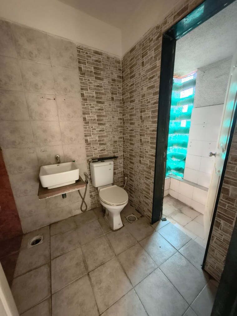 Bathroom, mahaavir-jyoti 3 Bedroom 1450 Sq.Ft. Apartment In Kharghar Sector 10 Navi Mumbai 9574821