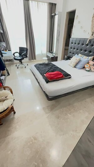 4 BHK Apartment For Rent in Benchmark Solus, Bandra West