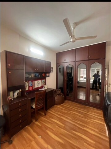 Room in 2 BHK Apartment at Sadashiv Peth – for Sale