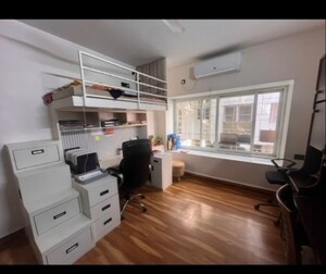 Study Room in 2 BHK Apartment at Sadashiv Peth – for Sale