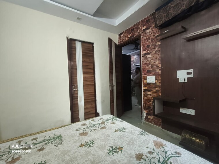 Bedroom, rohini sector 25 3 Bedroom 64 Sq.Mt. Builder Floor In Rohini Sector 25 Delhi 9574931