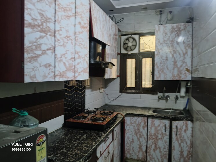 Kitchen, rohini sector 25 3 Bedroom 64 Sq.Mt. Builder Floor In Rohini Sector 25 Delhi 9574931