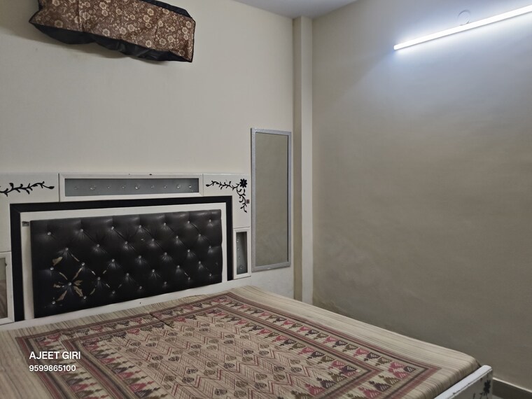 Master Bedroom, rohini sector 25 3 Bedroom 64 Sq.Mt. Builder Floor In Rohini Sector 25 Delhi 9574931