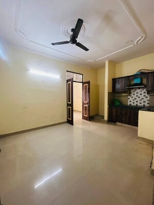 1 BHK Builder Floor For Rent in Saket