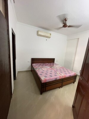 1 BHK Builder Floor For Rent in Patiala Road
