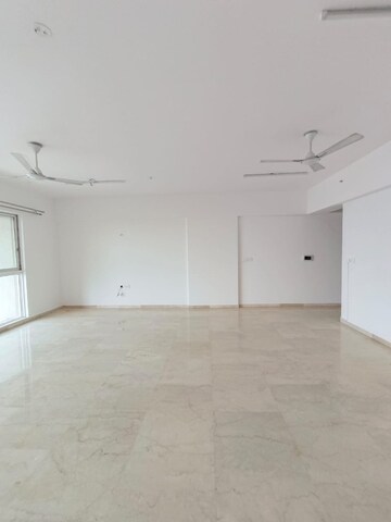 Room in 3.5 BHK Apartment at Lodha Belmondo, Gahunje – for Rent