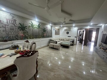 4 BHK Builder Floor For Rent in Saket