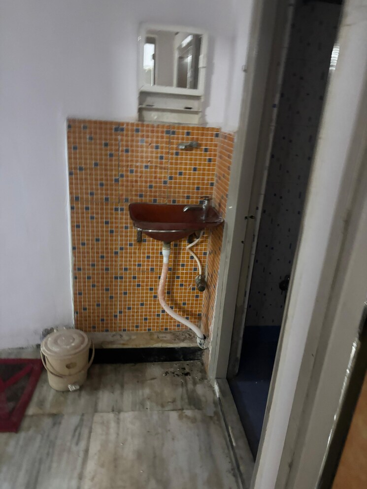 Balcony, balmoral-chs 2 Bedroom 822 Sq.Ft. Apartment In Goregaon East Mumbai 9575151