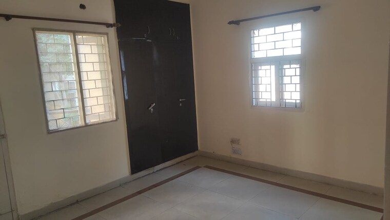 Room, basera-apartment-gurgaon 3 Bedroom 1750 Sq.Ft. Apartment In Sector 56 Gurgaon 9575144