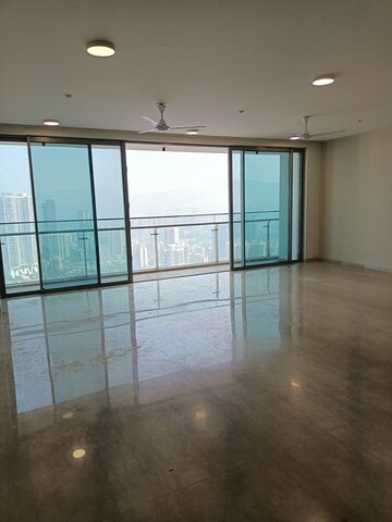 3.5 BHK Apartment For Rent in Oberoi Realty Esquire, Goregaon East
