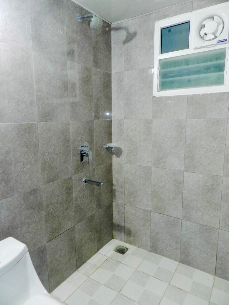 Bathroom, shriram-summitt 2.5 Bedroom 1335 Sq.Ft. Apartment In Electronic City Phase I Bangalore 9575194