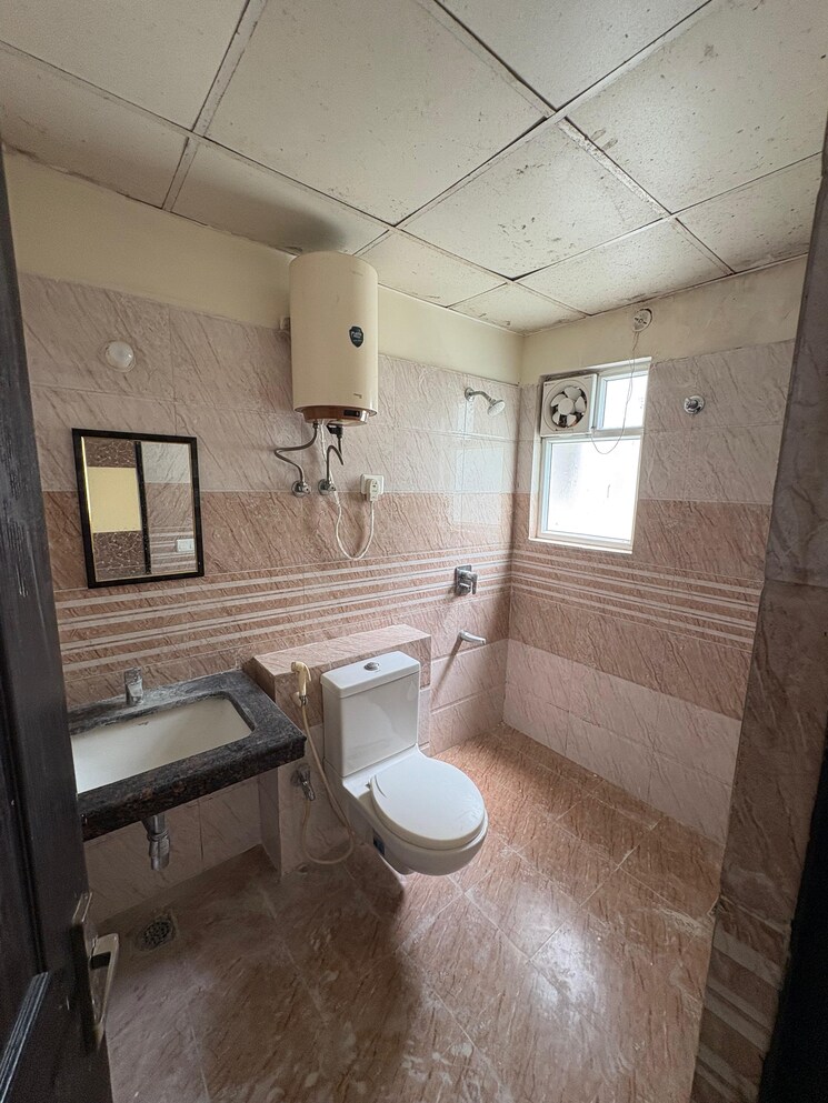 Bathroom, manglam-aananda 3 Bedroom 1840 Sq.Ft. Apartment In Sanganer Jaipur 9575220
