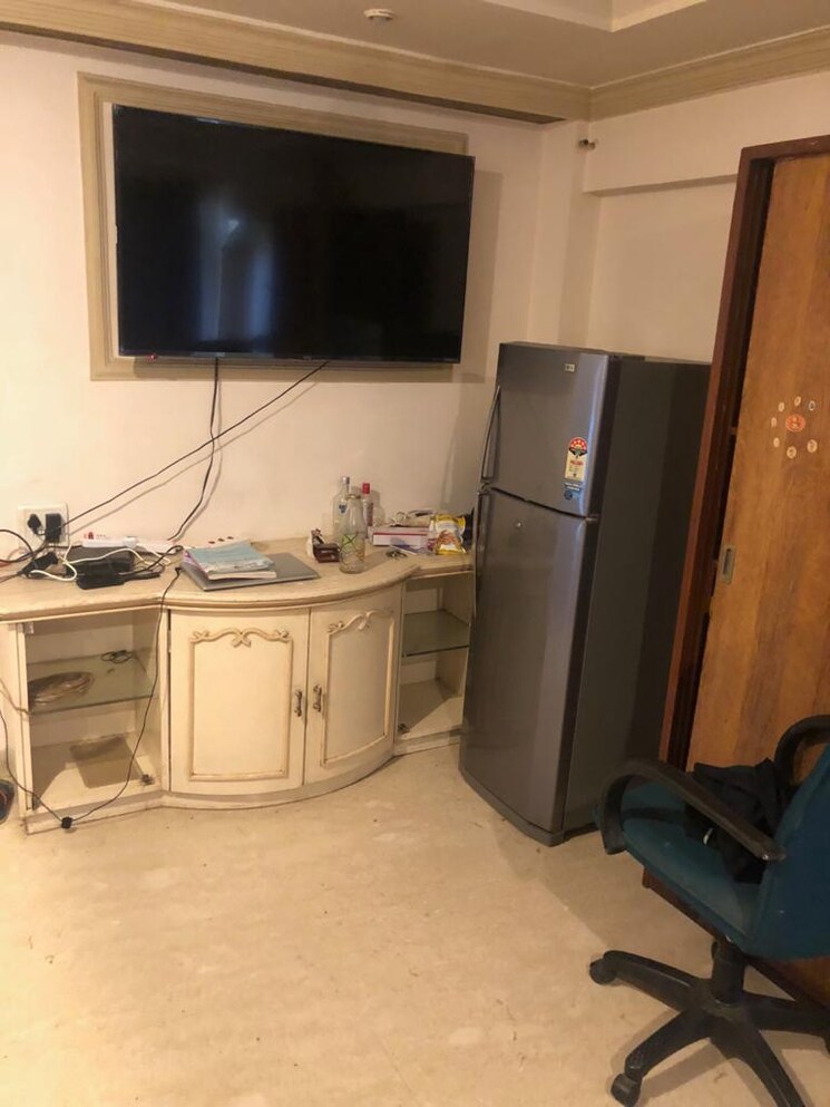 Living Room, bandra west 1 Bedroom 500 Sq.Ft. Apartment In Bandra West Mumbai 9575199