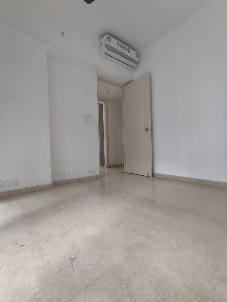 Room, wadhwa-imperial-heights 2.5 Bedroom 980 Sq.Ft. Apartment In Goregaon West Mumbai 9575297