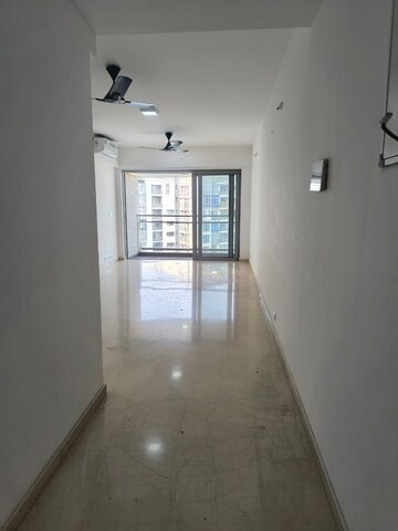 2.5 BHK Apartment For Rent in Wadhwa Imperial Heights, Goregaon West