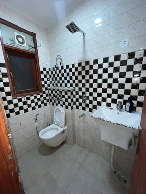 Bathroom in 1 BHK Builder Floor at Saket – for Rent