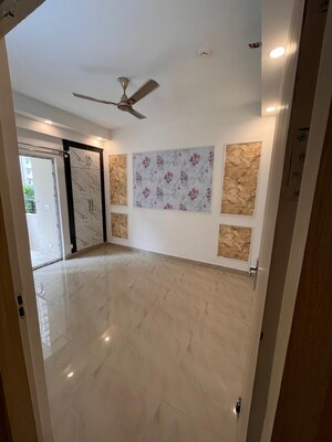 Room in 2.5 BHK Apartment at NCR Monarch, Sector 1 Greater Noida – for Sale