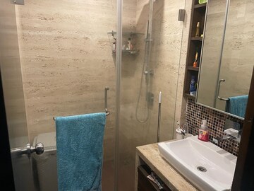 Furnished Amenities in 2.5 BHK Apartment at Oberoi Realty Woods, Goregaon East – for Rent