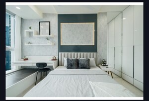 Room in 3 BHK Apartment at Oberoi Realty Exquisite, Goregaon East – for Sale