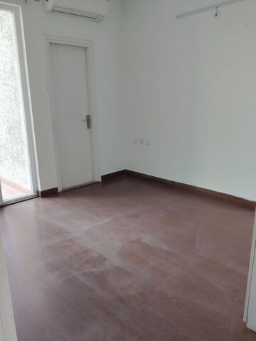 Room in 2 BHK Independent House at Sector 17 – for Rent