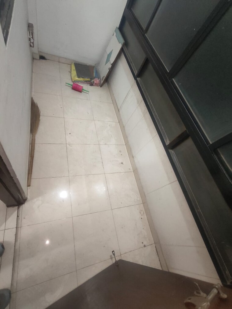 Balcony, greater kailash ii 3 Bedroom 142 Sq.Yd. Builder Floor In Greater Kailash ii Delhi 9575639