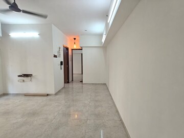 1.5 BHK Apartment For Rent in Lodha Amara, Kolshet Road