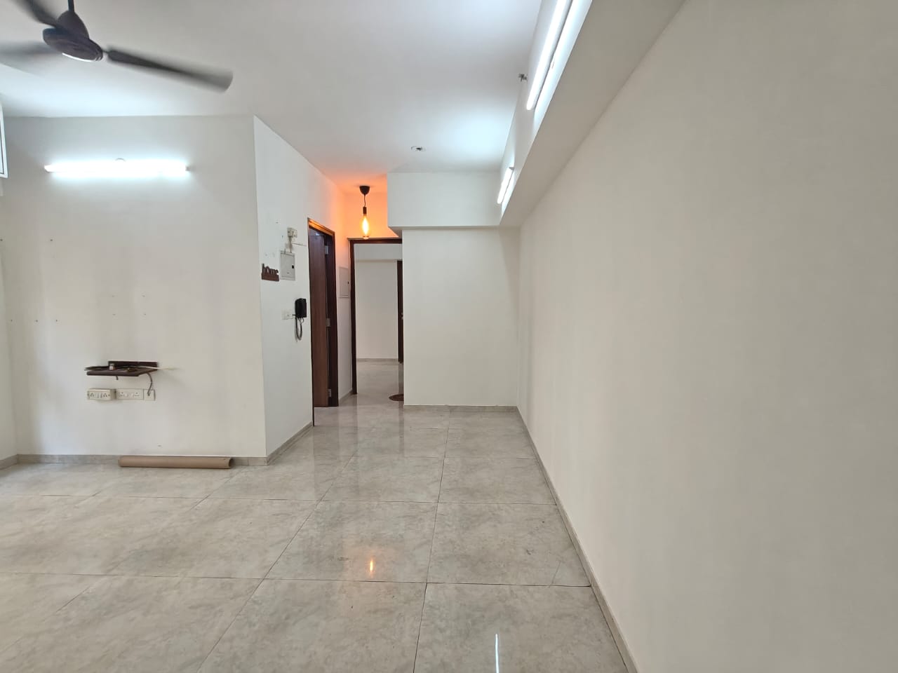 1.5 BHK + Study Room Apartment For Rent in Lodha Amara