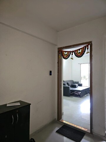 Room in 2 BHK Apartment at Dhanori – for Rent