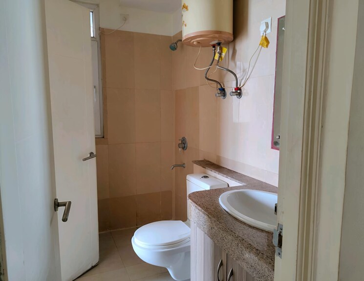 Bathroom, emaar-emerald-estate 2 Bedroom 1020 Sq.Ft. Apartment In Sector 65 Gurgaon 9575592