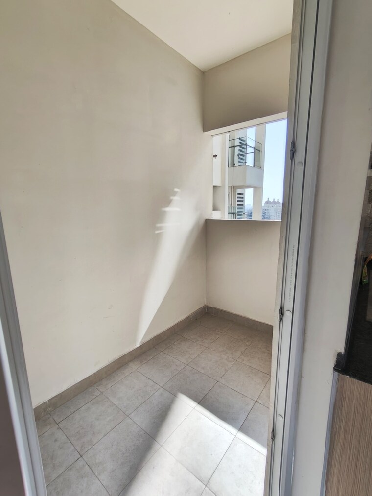 Balcony, puravankara-silversands 2 Bedroom 900 Sq.Ft. Apartment In Mundhwa Pune 9575615