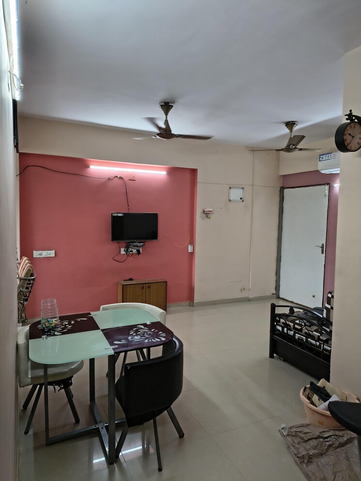 Team Area, adani-pratham 2 Bedroom 1105 Sq.Ft. Apartment In Near Nirma University On Sg Highway Ahmedabad 9575593