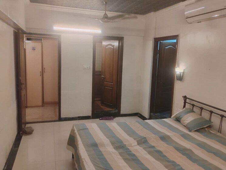 Bedroom, bandra west 1 Bedroom 500 Sq.Ft. Apartment In Bandra West Mumbai 9575604
